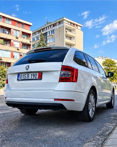 Skoda Octavia 2.0tdi, снимка 5 - Автомобили и джипове - 56529674