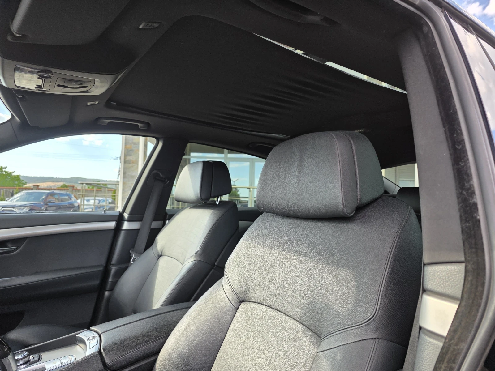 BMW 5 Gran Turismo 3.0 D x Drive, снимка 12 - Автомобили и джипове - 43726460