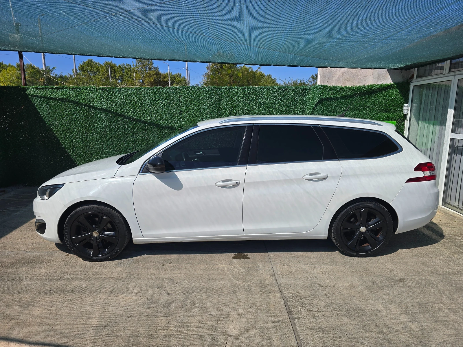 Peugeot 308 2.0HDI* 150к.с.* ALLURE  - изображение 2