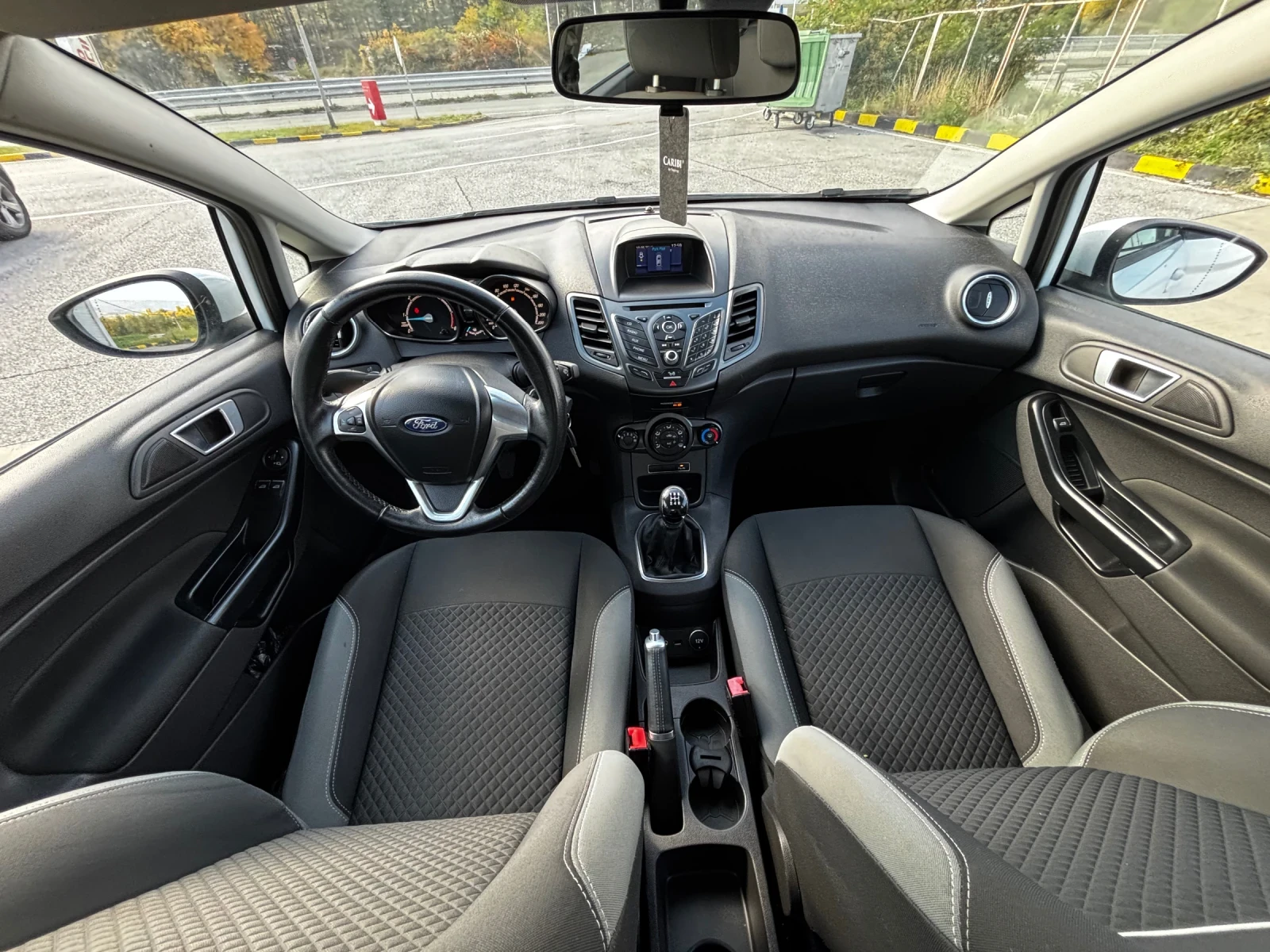 Ford Fiesta 1.5 TDCI* 095 000 KM* EURO 6* SERVICE BOOK* COC* K - изображение 10