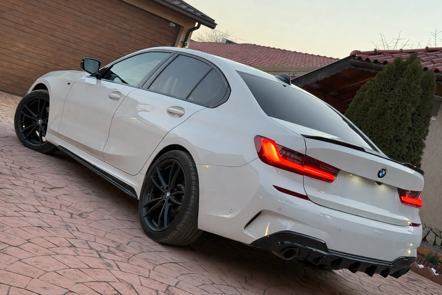 BMW 330 xDrive MSport, снимка 5 - Автомобили и джипове - 53773409