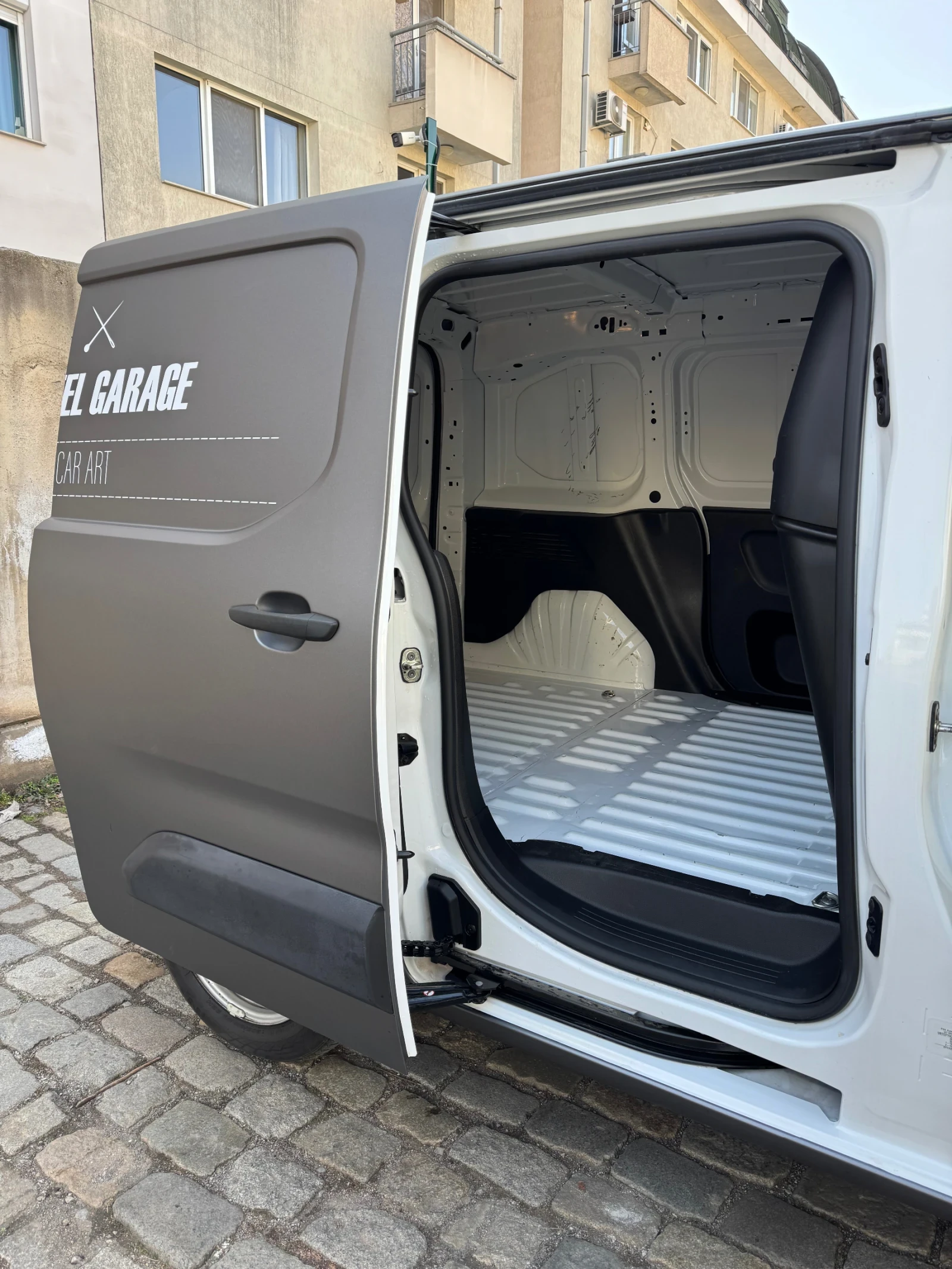 Citroen Berlingo 1, 5 HDi, снимка 14 - Автомобили и джипове - 53848099