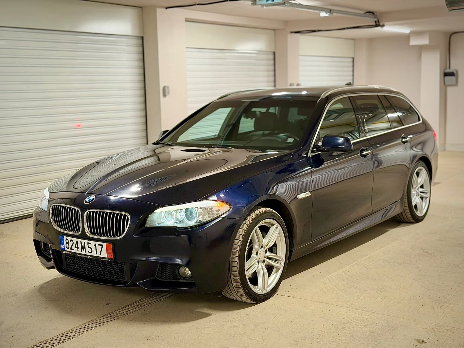 BMW 530 Xdrive/ M packet/ Pano/ Keyless/ Bi-xenon, снимка 3 - Автомобили и джипове - 53892129