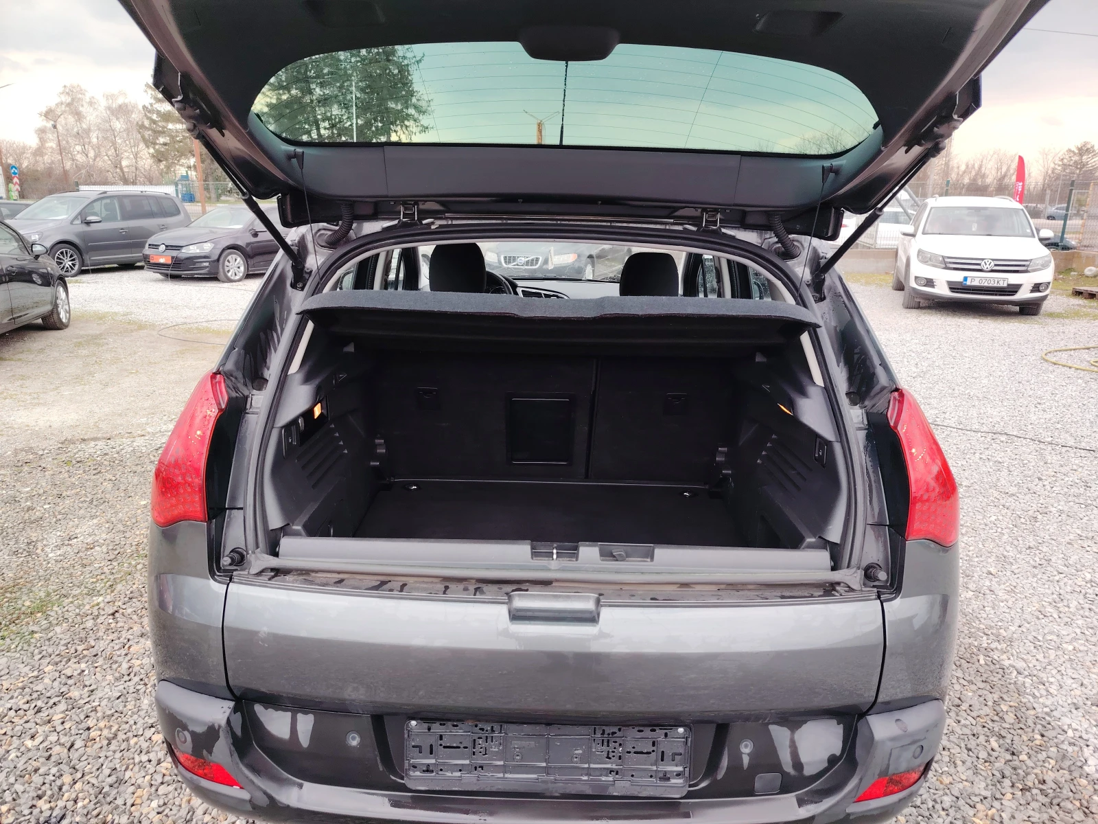 Peugeot 3008 1.6hdi 115кс., снимка 9 - Автомобили и джипове - 53917377