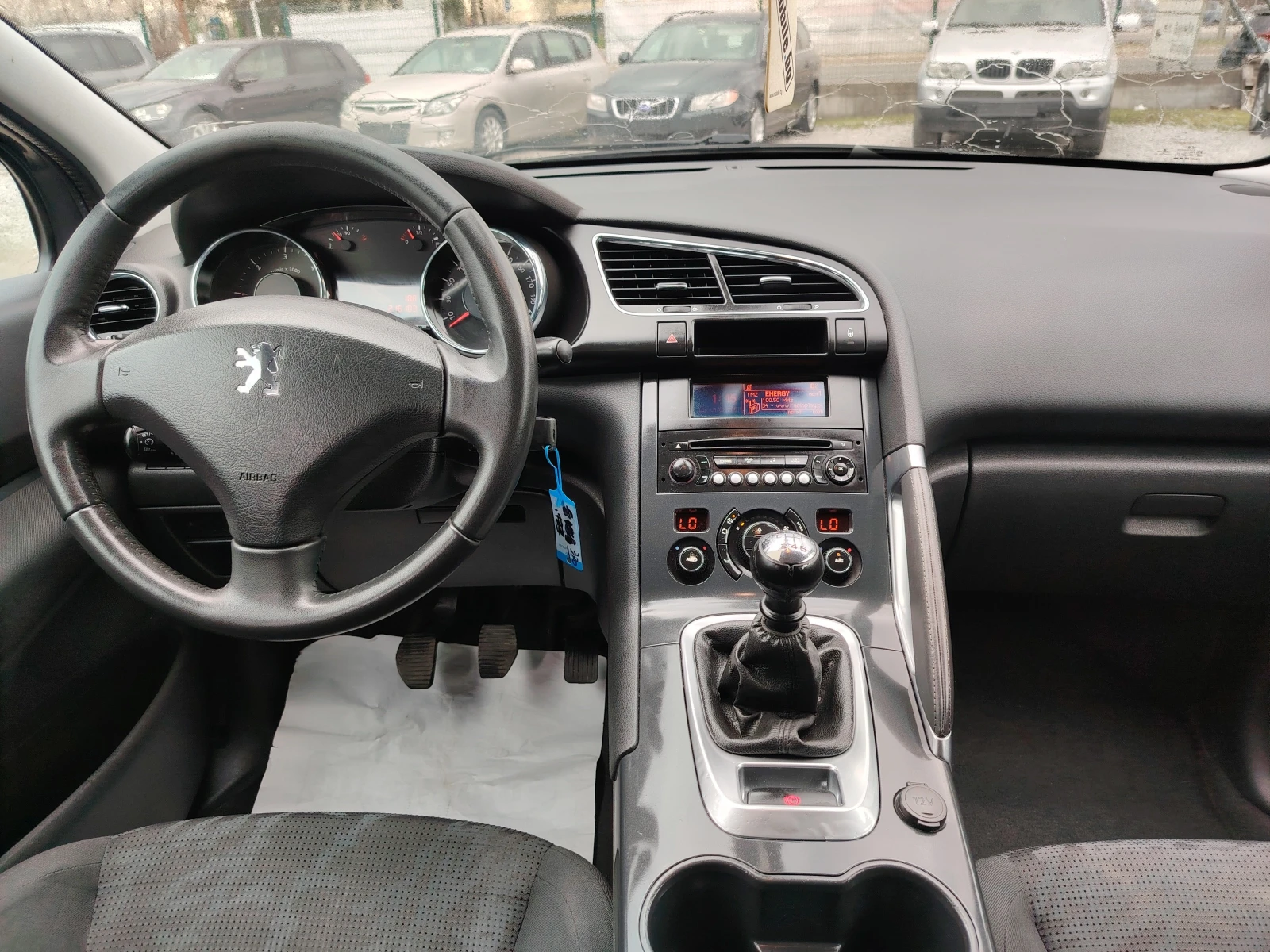 Peugeot 3008 1.6hdi 115кс., снимка 11 - Автомобили и джипове - 53917377
