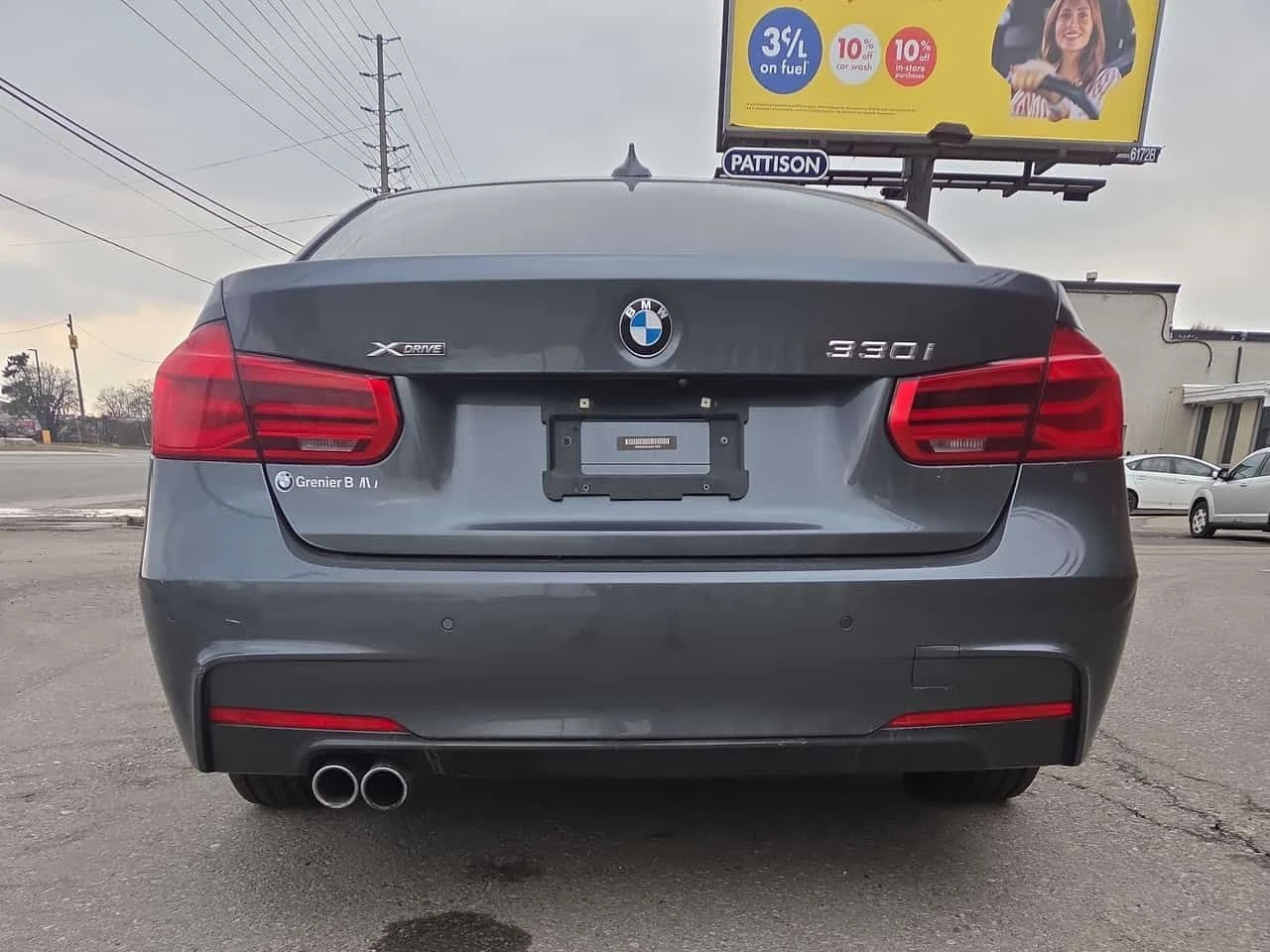 BMW 330 * 330i xDrive * CARFAX * ЦЕНА ДО БГ, снимка 4 - Автомобили и джипове - 53951003