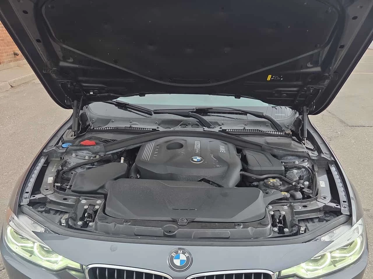 BMW 330 * 330i xDrive * CARFAX * ЦЕНА ДО БГ, снимка 14 - Автомобили и джипове - 53951003