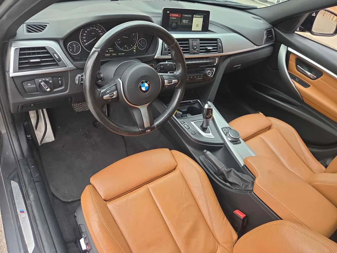 BMW 330 * 330i xDrive * CARFAX * ЦЕНА ДО БГ, снимка 5 - Автомобили и джипове - 53951003