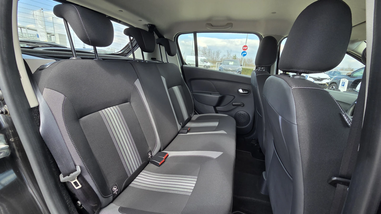 Dacia Sandero STEPWAY TCe 90к.с., снимка 16 - Автомобили и джипове - 53974375