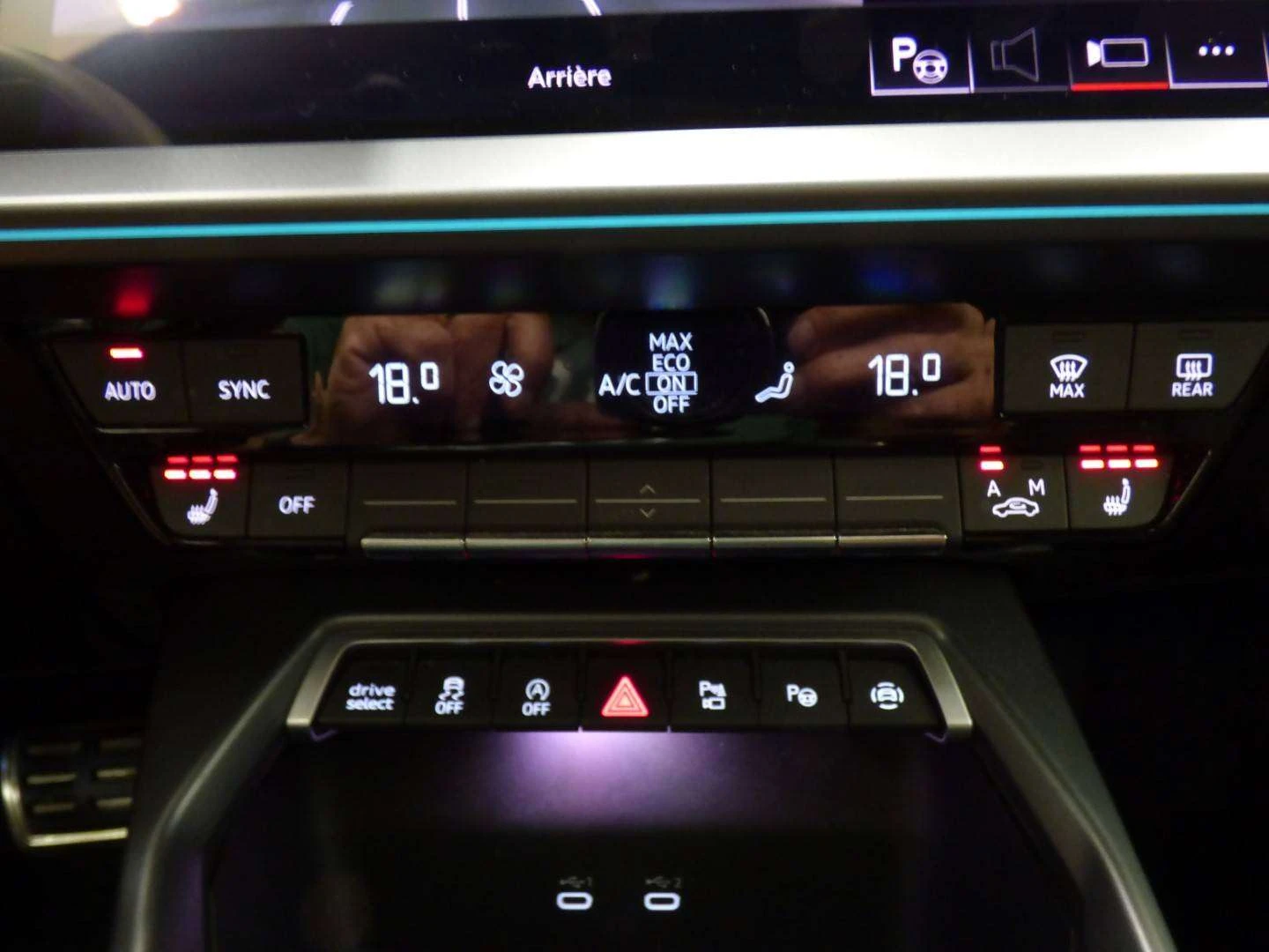 Audi S3 PROGRESSIV / DISTRONIC / MATRIX / SONOS / ЦЕНА ДО , снимка 12 - Автомобили и джипове - 55009611