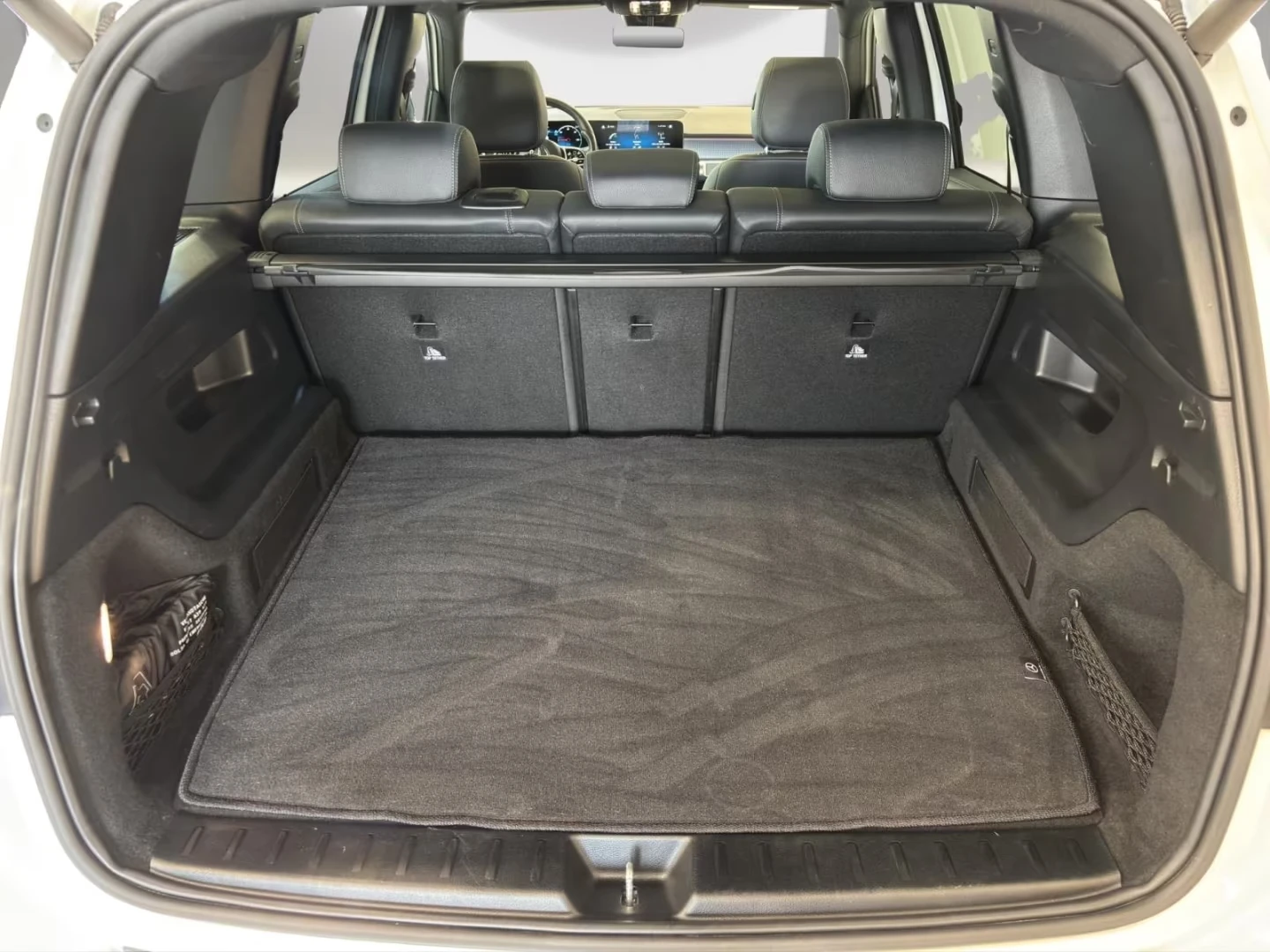 Mercedes-Benz EQB 250/PROGR./190HP/FWD/СЕРТИФ./PANO/NIGHT/360/312h, снимка 4 - Автомобили и джипове - 55484946