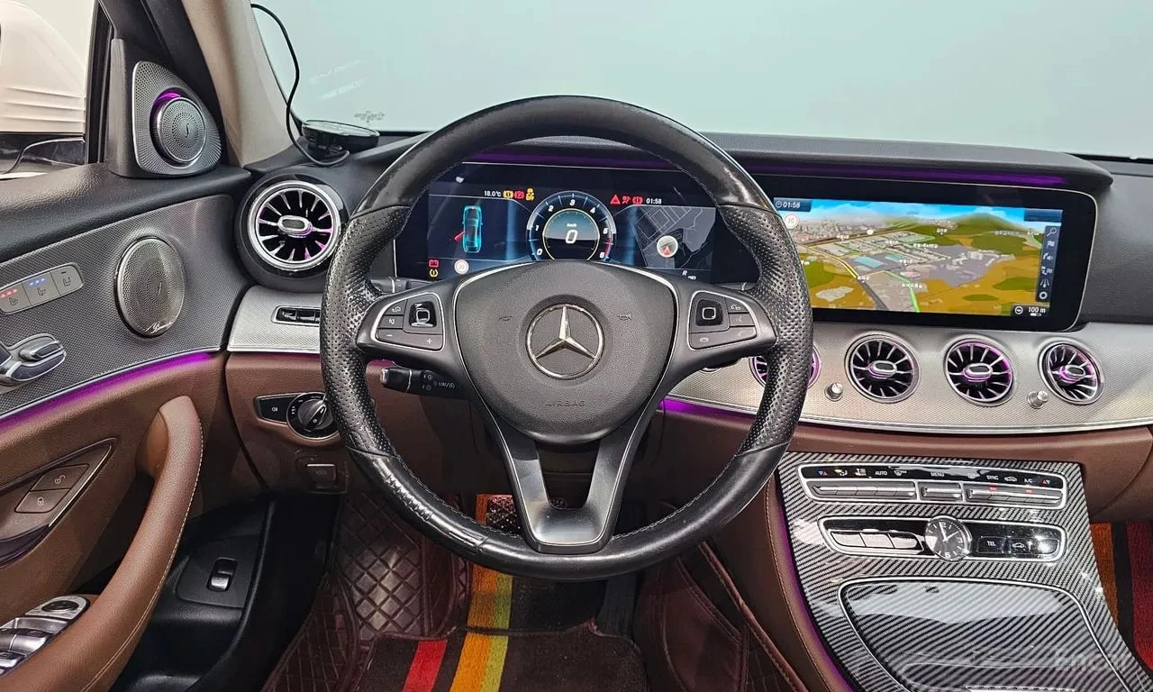Mercedes-Benz E 350 * FULL DIGITAL * BURMESTER * HUD * ОБДУХВАНЕ, снимка 13 - Автомобили и джипове - 55990095