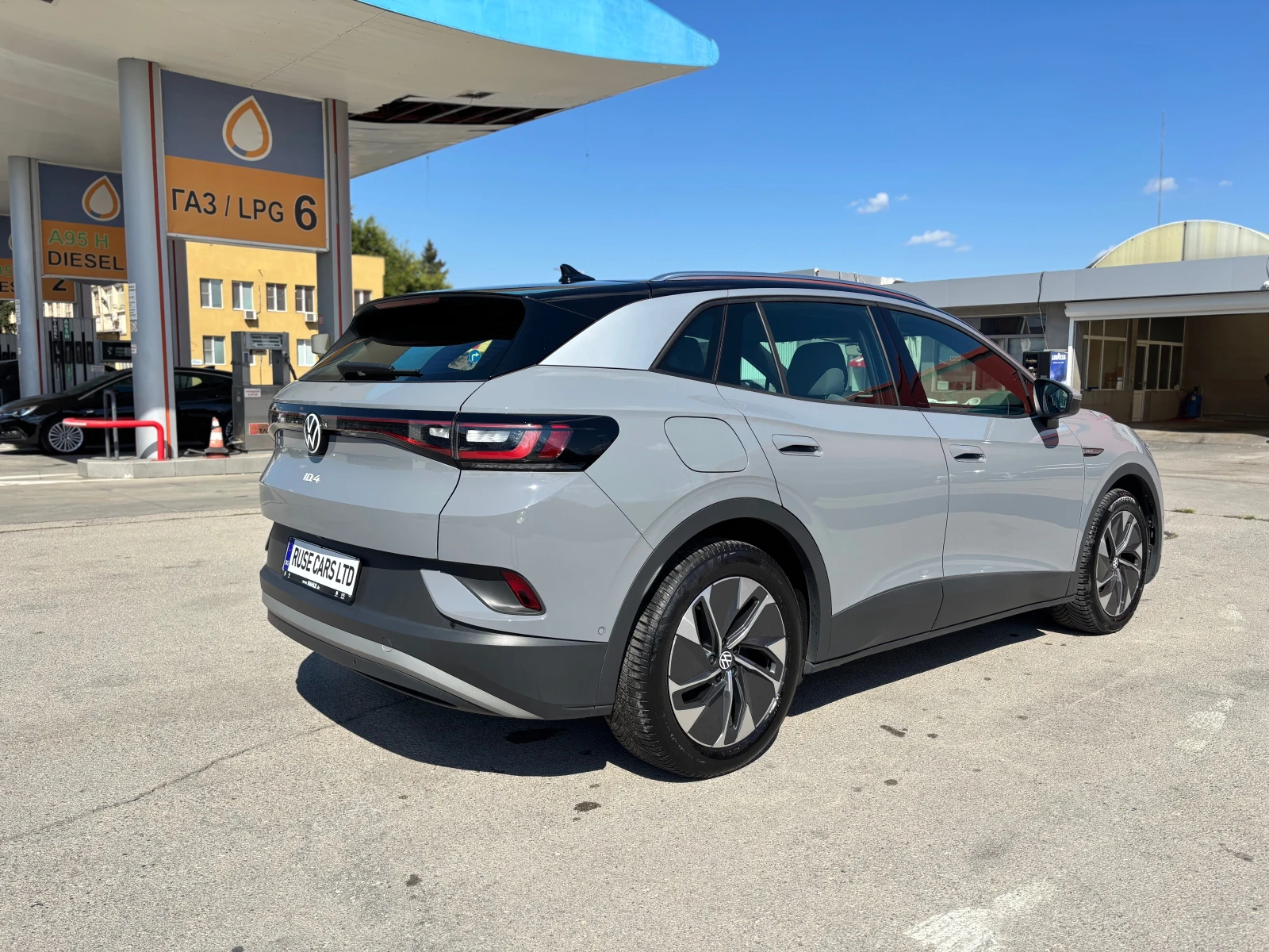 VW ID.4 Pure/52.000km/в гаранция/CCS, снимка 4 - Автомобили и джипове - 56118381