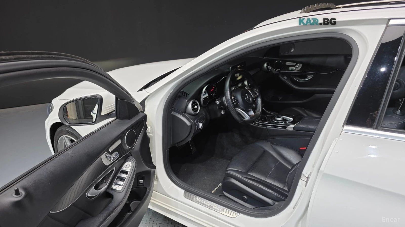 Mercedes-Benz C 200 AMG* КОЖА* ПОДГРЕВ* НАВИ* ПАНО* КАМЕРА, снимка 8 - Автомобили и джипове - 56243609