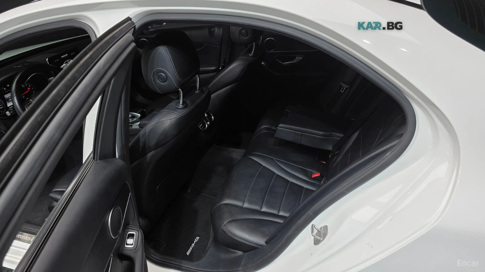 Mercedes-Benz C 200 AMG* КОЖА* ПОДГРЕВ* НАВИ* ПАНО* КАМЕРА, снимка 9 - Автомобили и джипове - 56243609