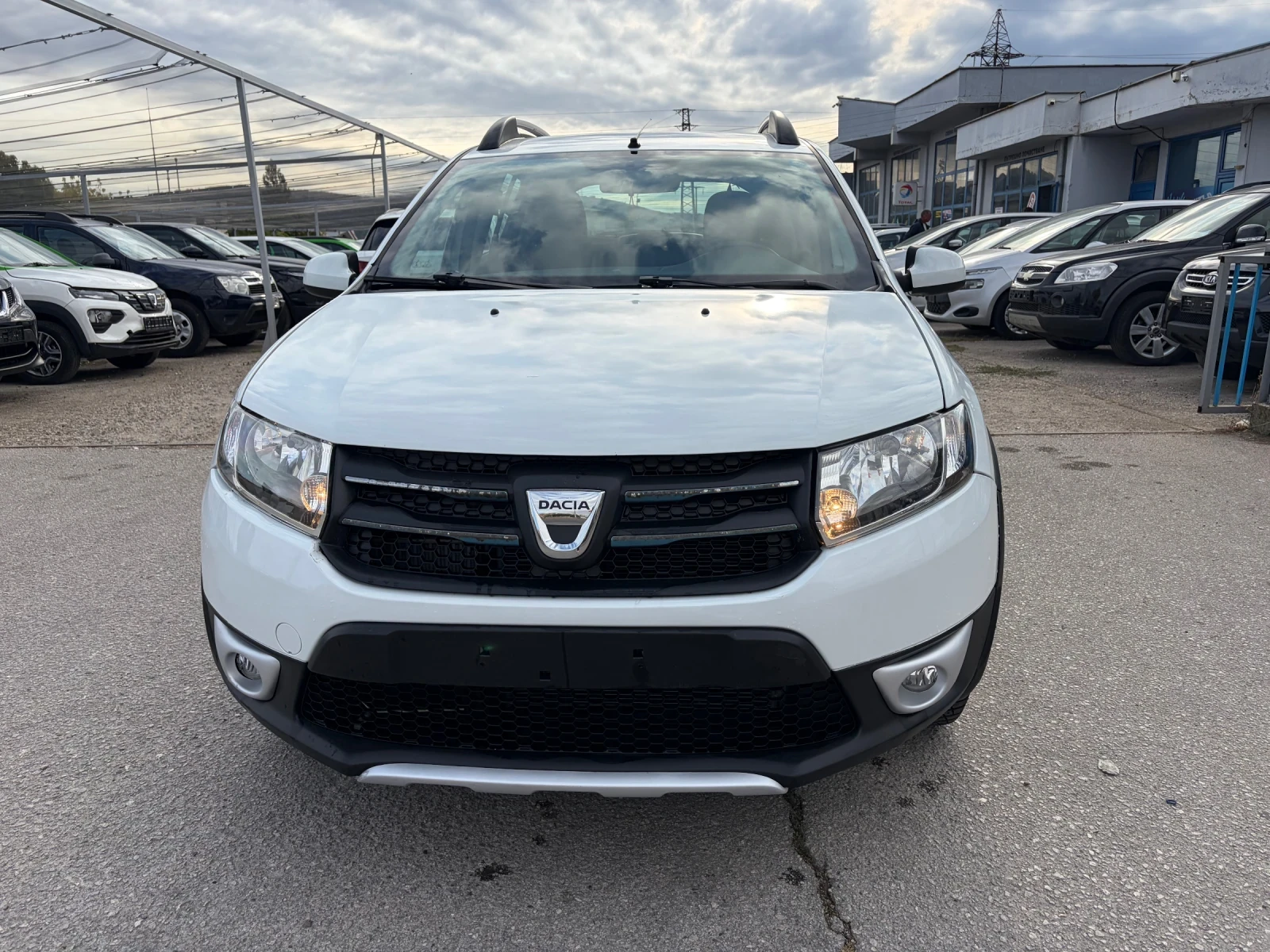 Dacia Sandero Stepway, снимка 2 - Автомобили и джипове - 56289670