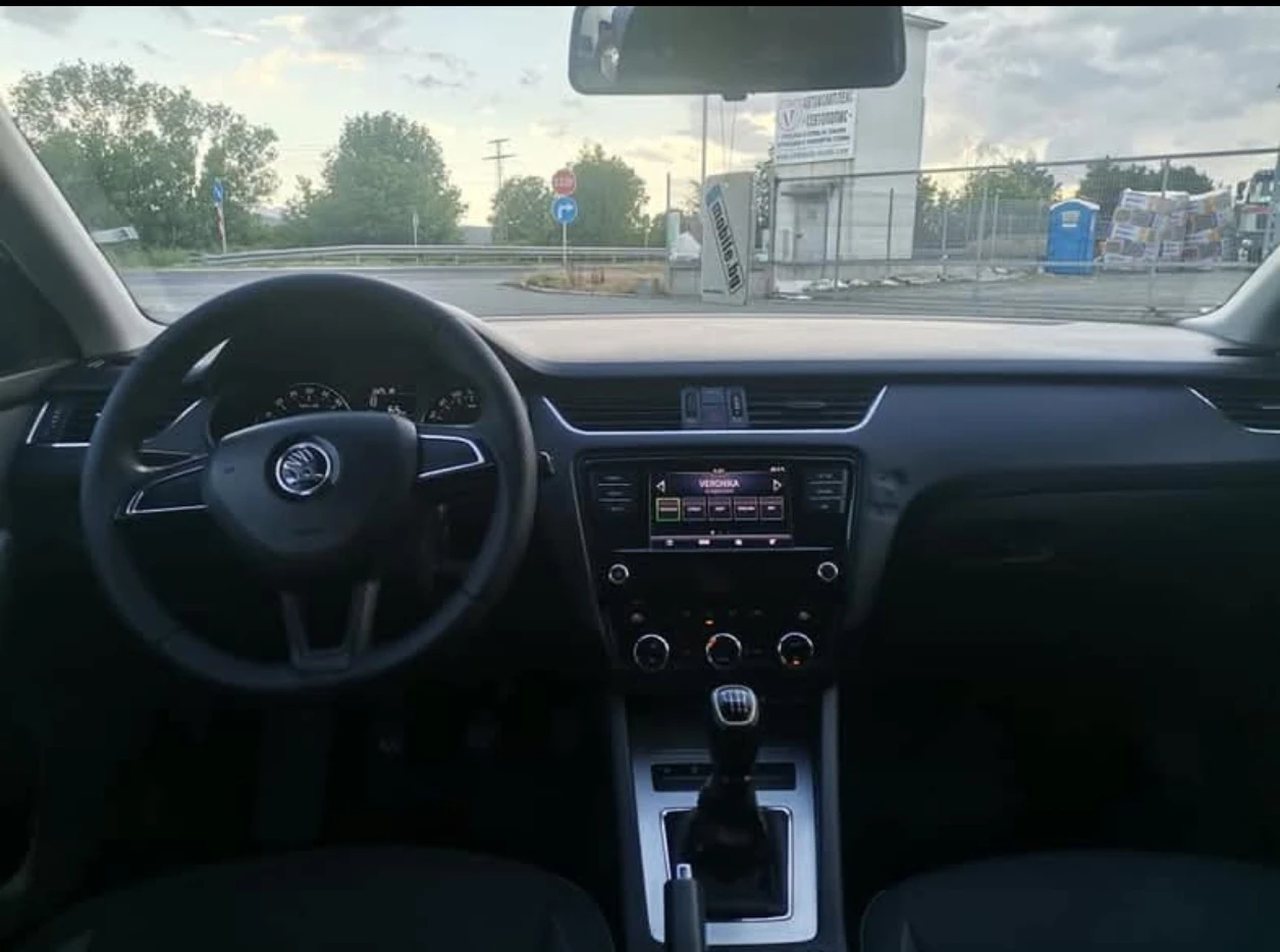 Skoda Octavia 2.0tdi, снимка 6 - Автомобили и джипове - 56529674