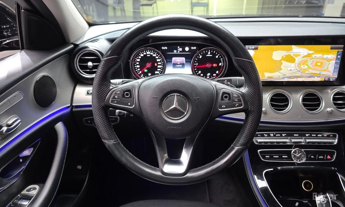 Mercedes-Benz E 220, снимка 13 - Автомобили и джипове - 56576175