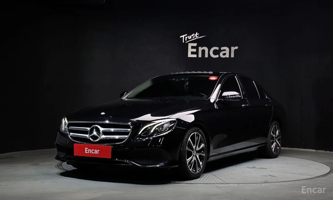 Mercedes-Benz E 220