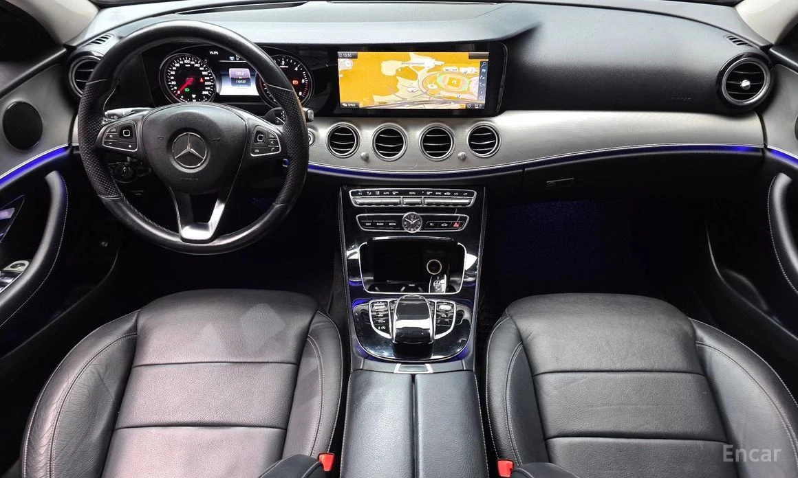 Mercedes-Benz E 220, снимка 7 - Автомобили и джипове - 56576175
