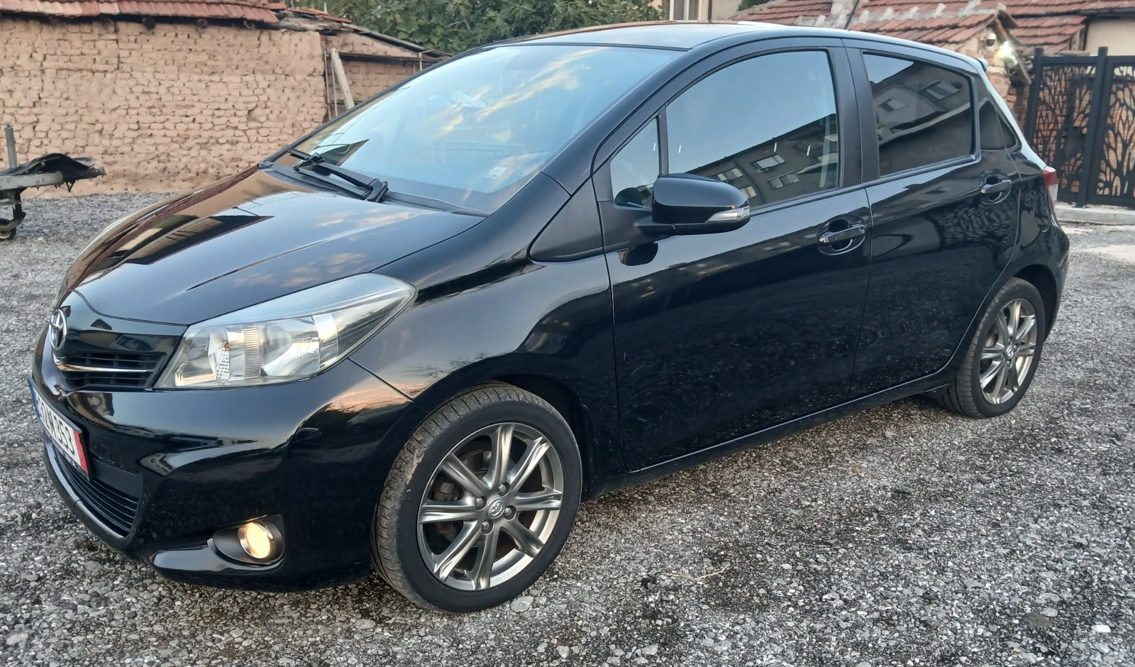 Toyota Yaris 1.4/D4D, снимка 3 - Автомобили и джипове - 56631755