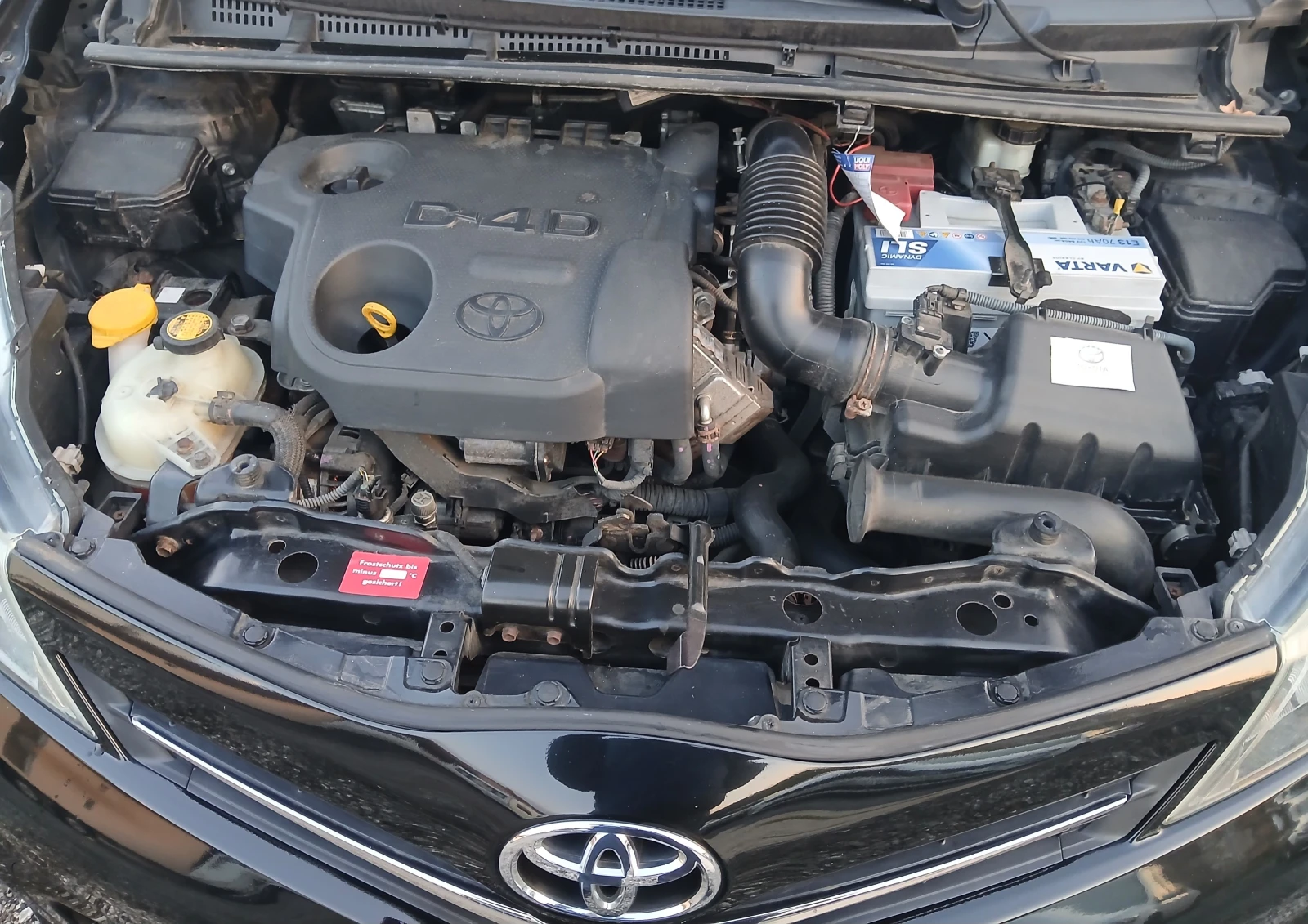 Toyota Yaris 1.4/D4D, снимка 11 - Автомобили и джипове - 56631755