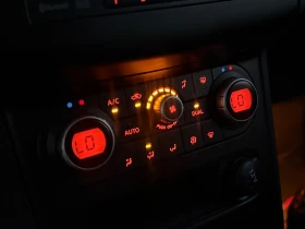 Nissan Qashqai 1.5D* 2011г* 4X4* 187.000КМ* НОВА* РЪЧКА* ТЕГЛИЧ* , снимка 16