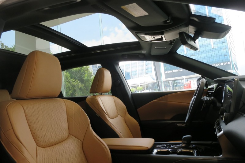 Lexus RX RX450h+ 309hp Plug-in 0km НОВ 10 Години Гаранция, снимка 6 - Автомобили и джипове - 46404974