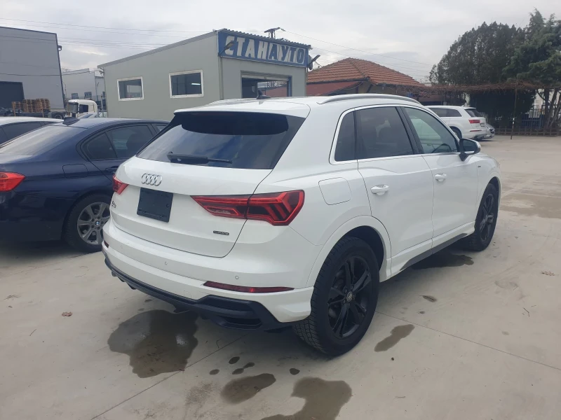 Audi Q3 2.0 TFSI, снимка 4 - Автомобили и джипове - 48317876