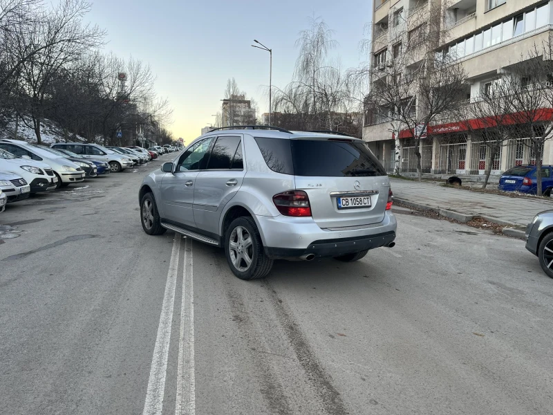 Mercedes-Benz ML 350 Bluetec, снимка 5 - Автомобили и джипове - 52937542