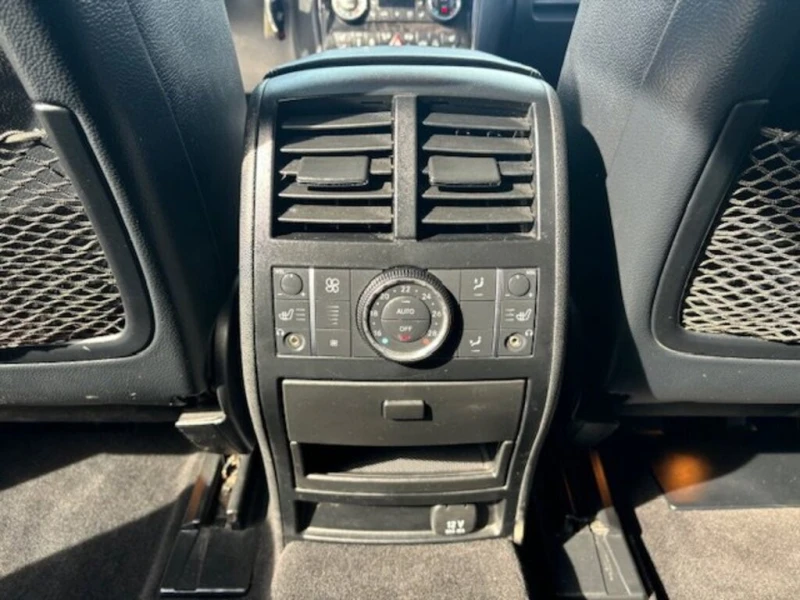 Mercedes-Benz GL 350 BLUETEC * * CARFAX * * АВТО КРЕДИТ * * , снимка 15 - Автомобили и джипове - 53026699