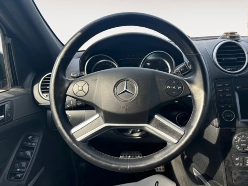 Mercedes-Benz GL 350 BLUETEC * * CARFAX * * АВТО КРЕДИТ * * , снимка 10 - Автомобили и джипове - 53026699