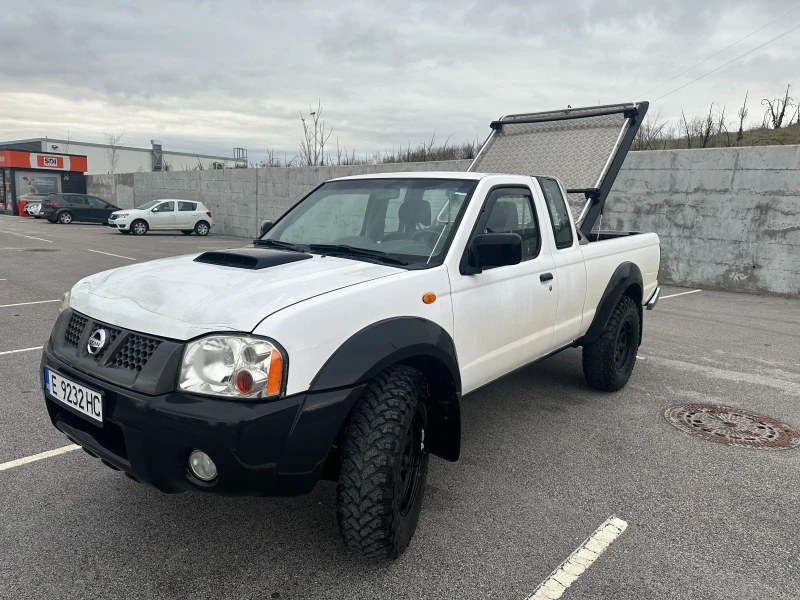 Nissan NP300, снимка 9 - Автомобили и джипове - 53247241