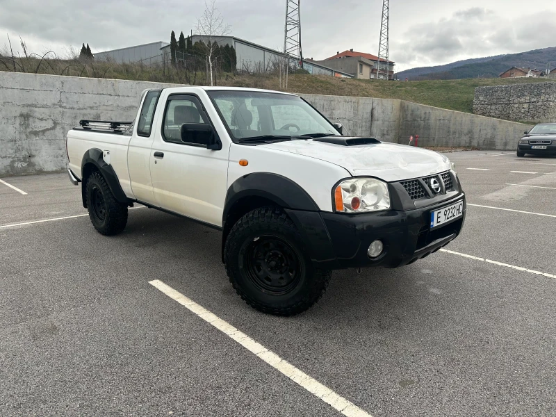 Nissan NP300, снимка 2 - Автомобили и джипове - 53247241