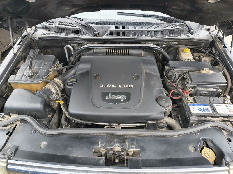 Jeep Commander Limited, снимка 15 - Автомобили и джипове - 53455456