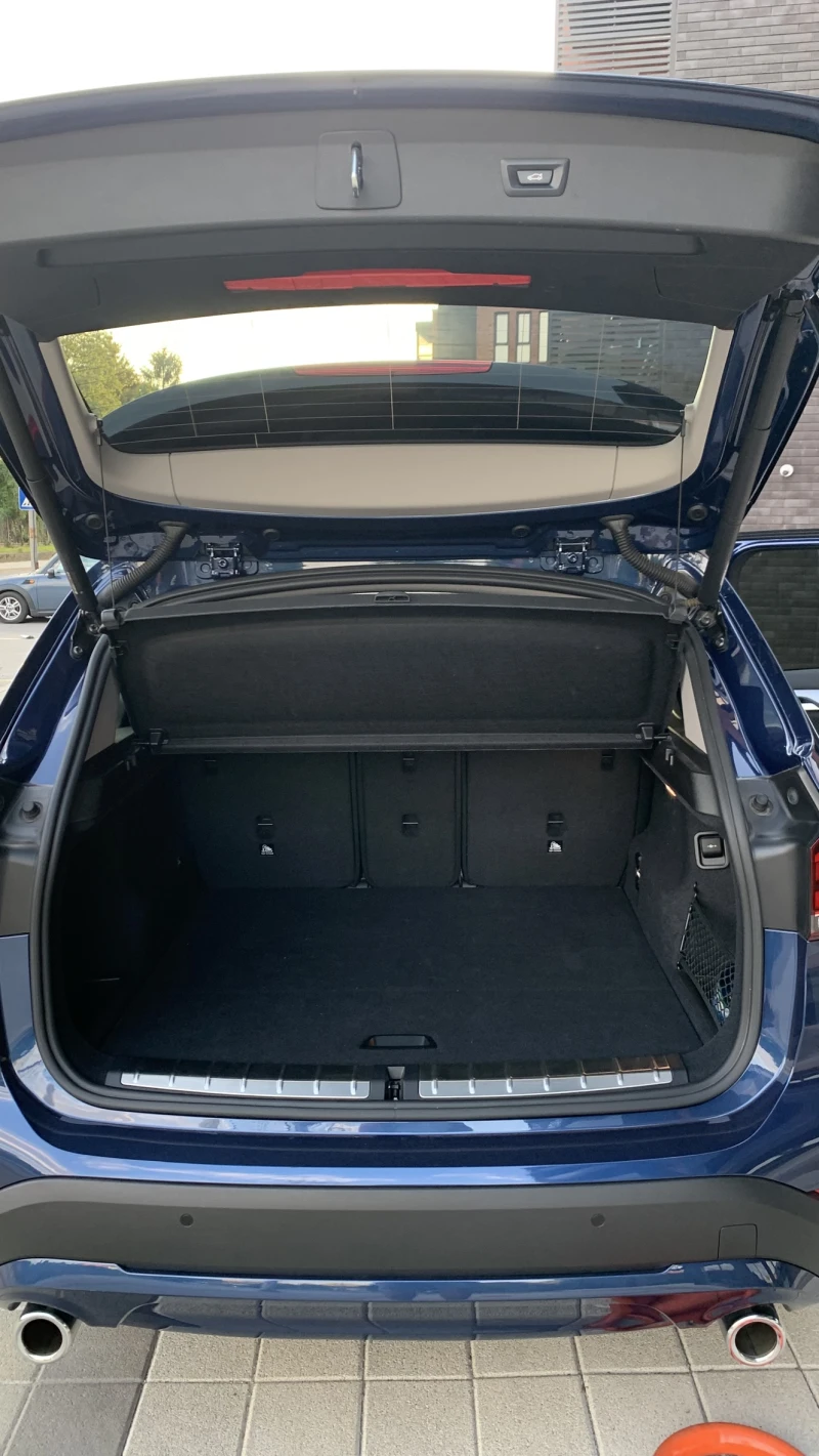 BMW X1 xDrive20i  /ПЪРВИ СОБСТВЕНИК, снимка 14 - Автомобили и джипове - 53462100