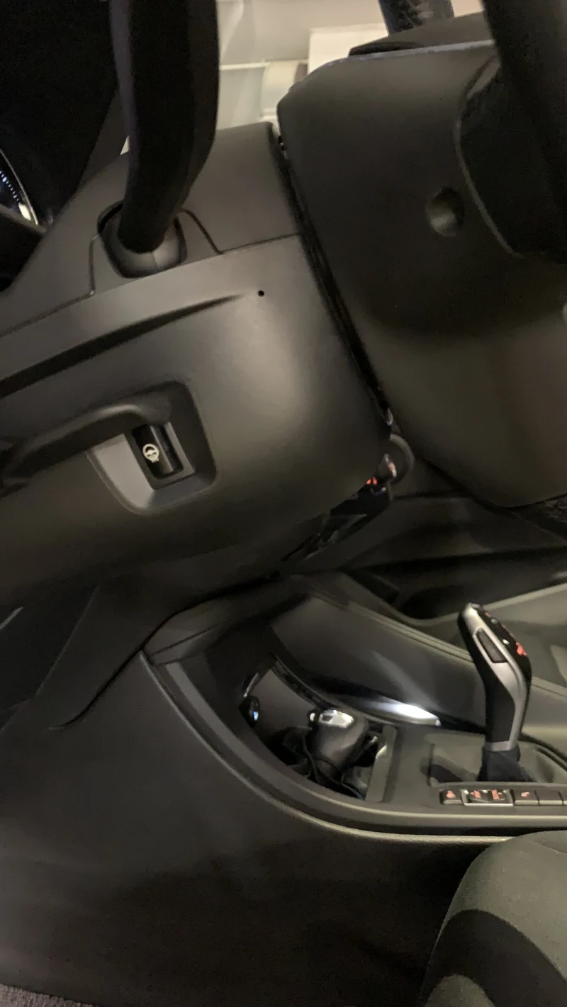 BMW X1 xDrive20i  /ПЪРВИ СОБСТВЕНИК, снимка 13 - Автомобили и джипове - 53462100