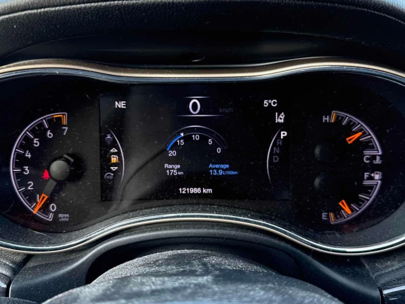 Jeep Grand cherokee Overland* ОБДУХВАНЕ* ДИСТРОНИК* ПАНОРАМА, снимка 7 - Автомобили и джипове - 53522890