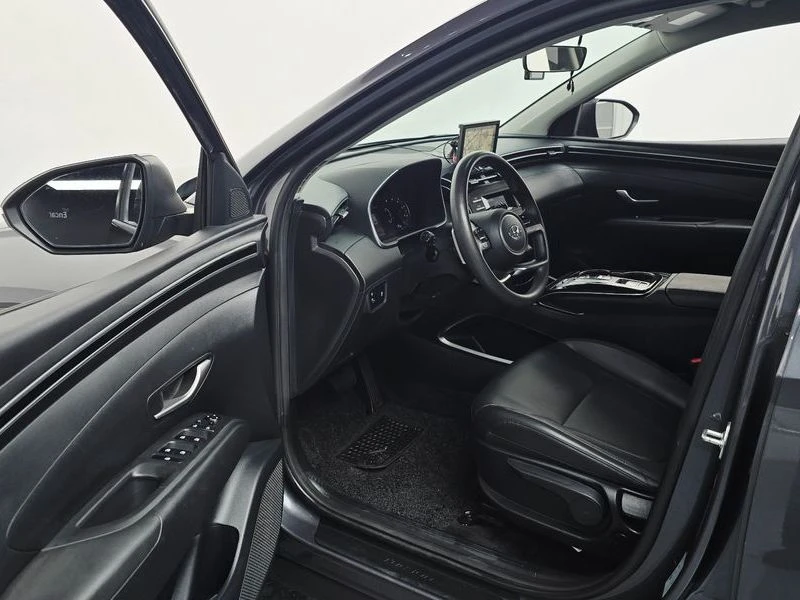 Hyundai Tucson 2.0 Automatic, снимка 6 - Автомобили и джипове - 55658638