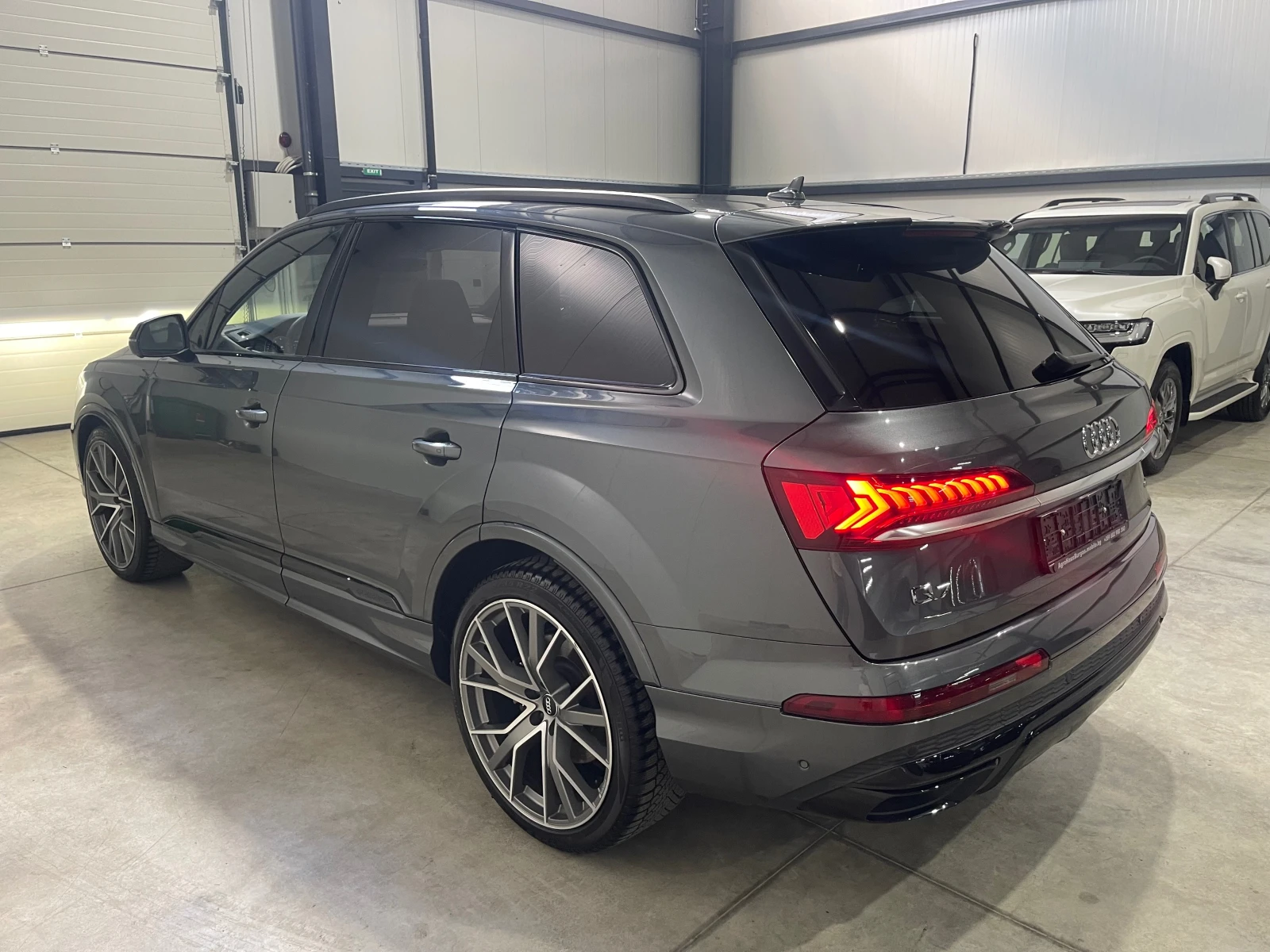 Audi Q7 50 TDI FACELIFT 6+ 1 МЕСТА ЛИЗИНГ - изображение 4