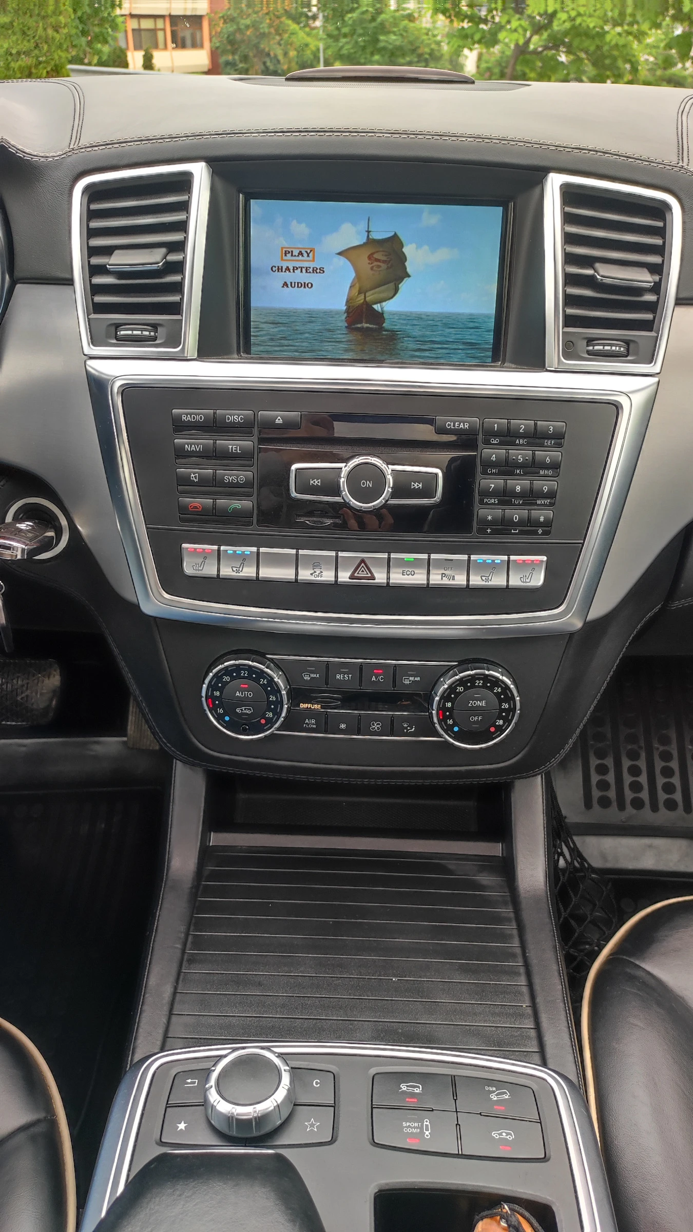Mercedes-Benz ML 350 * DESIGNO* 3xTV/DVD* ОБДУХВАНЕ* DISTR* ПАНОРАМА* М - изображение 5