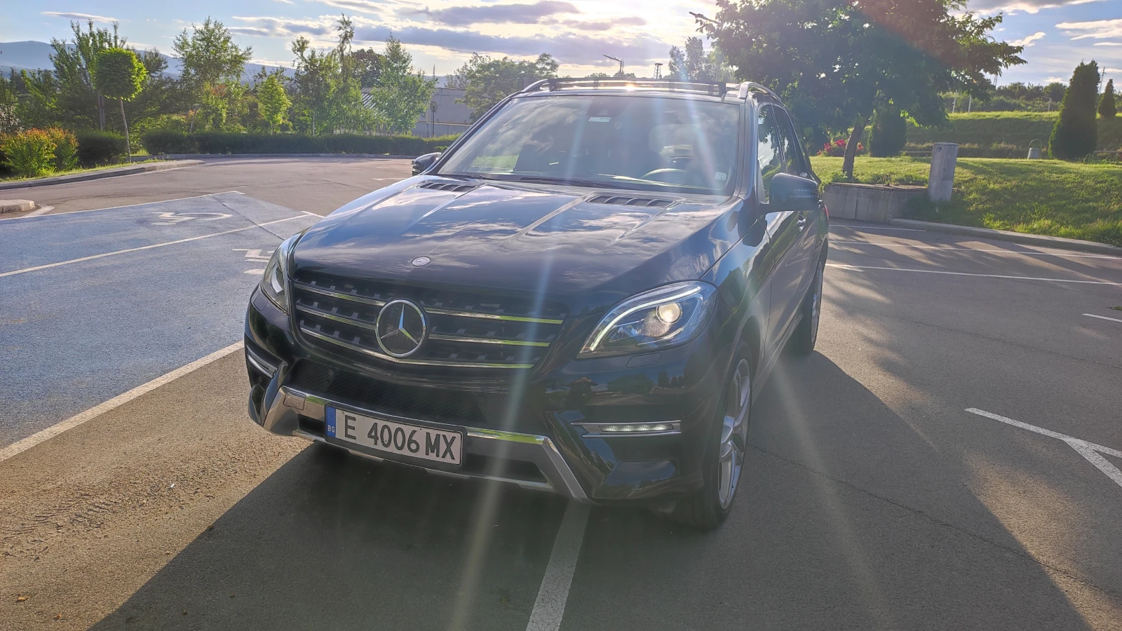 Mercedes-Benz ML 350 * DESIGNO* 3xTV/DVD* ОБДУХВАНЕ* DISTR* ПАНОРАМА* М - изображение 2