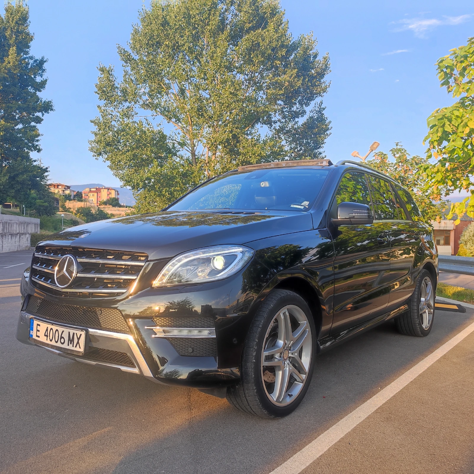 Mercedes-Benz ML 350 * DESIGNO* 3xTV/DVD* ОБДУХВАНЕ* DISTR* ПАНОРАМА* М - изображение 2