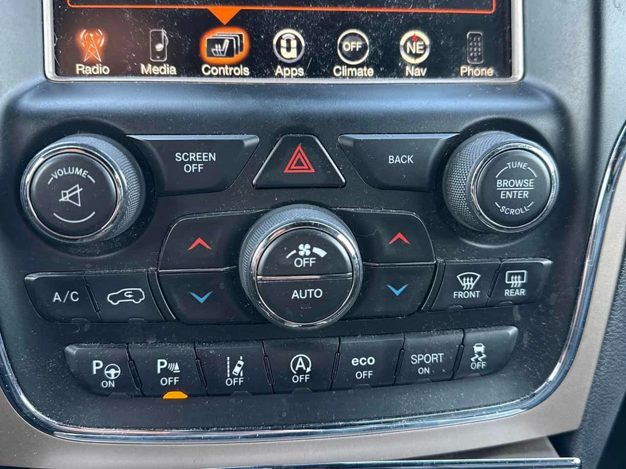 Jeep Grand cherokee Overland* ОБДУХВАНЕ* ДИСТРОНИК* ПАНОРАМА - изображение 9