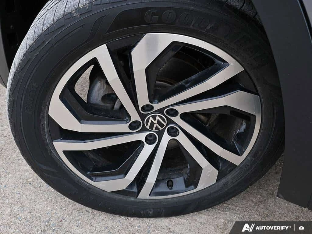 VW Atlas * ExeclineV6, HEATED / COOLED SEATS, SUNROOF, POWE - изображение 5