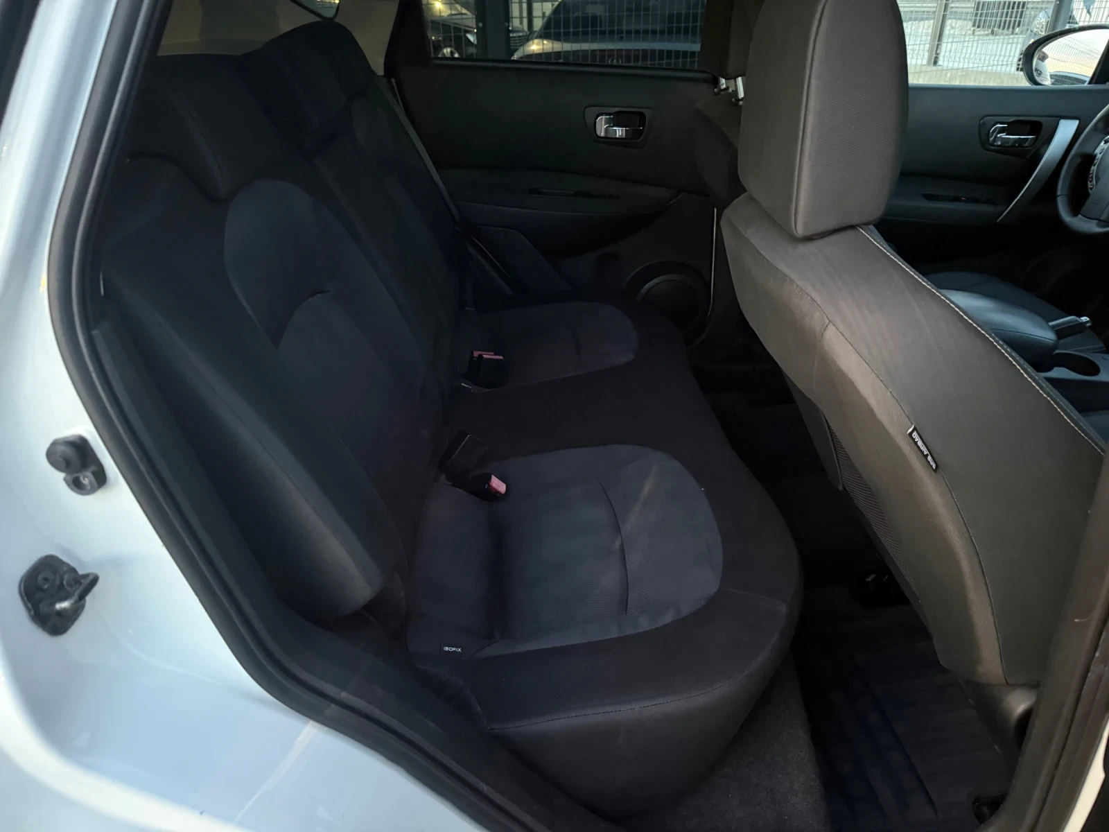 Nissan Qashqai 1.5D* 2011г* 4X4* 187.000КМ* НОВА* РЪЧКА* ТЕГЛИЧ* , снимка 10 - Автомобили и джипове - 54141577