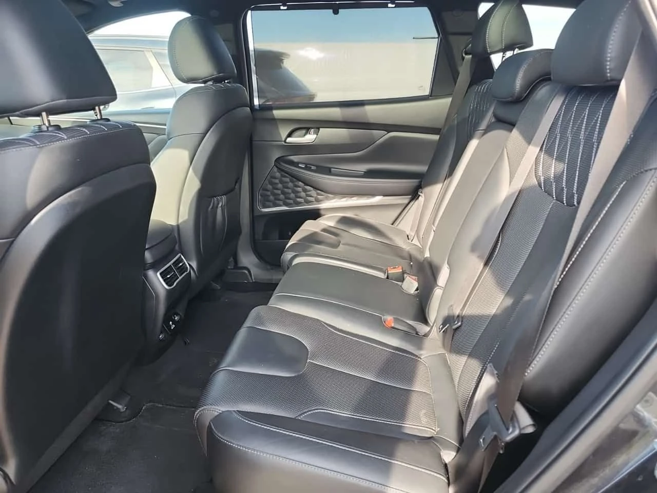 Hyundai Santa fe  Awd Ultimate Calligraphy / ЦЕНА ДО БЪЛГАРИЯ , снимка 12 - Автомобили и джипове - 55180285