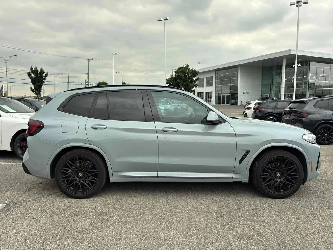 BMW X3 XDRIVE * M SPORT* ОБДУХВАНЕ* ДВА ЧИФТА ГУМИ/ДЖАНТИ, снимка 4 - Автомобили и джипове - 55294004
