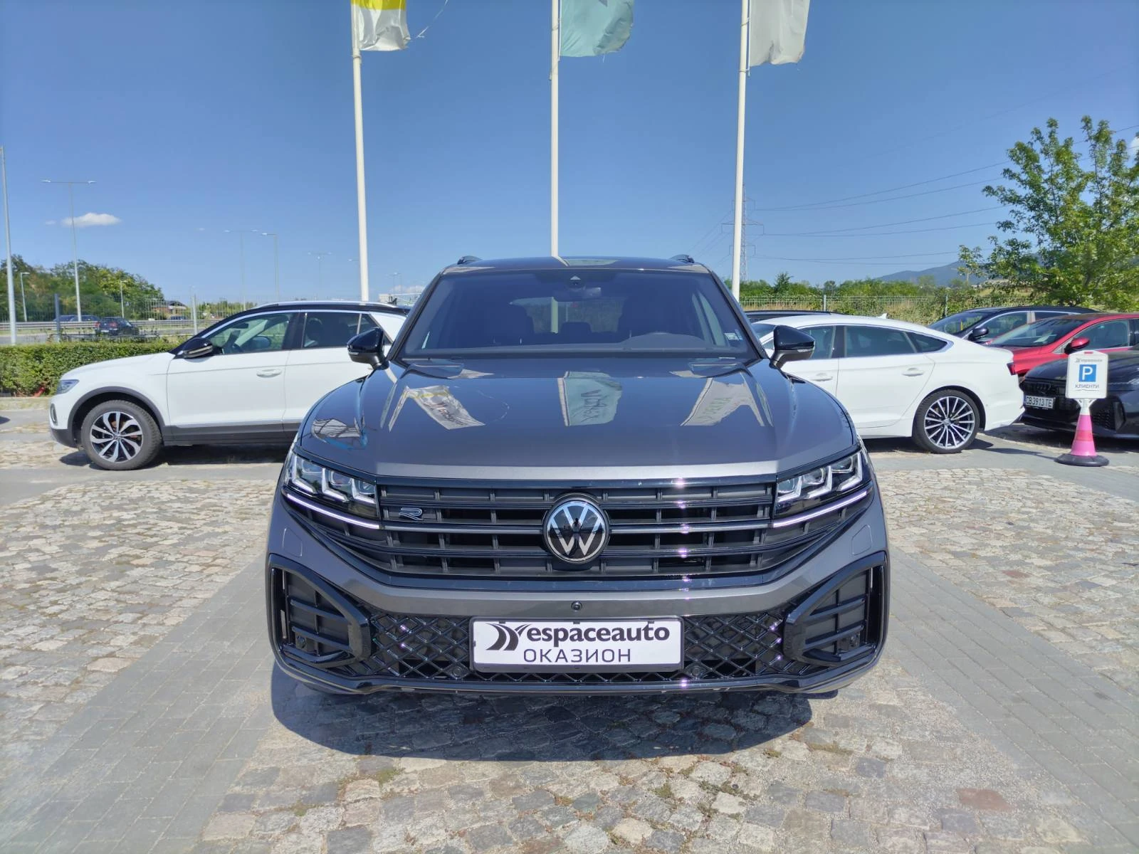 VW Touareg 3.0TDI/286 к.с./4MOTION/R-Line, снимка 2 - Автомобили и джипове - 55380041