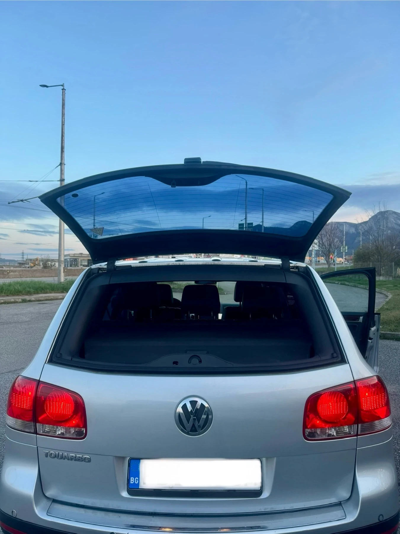 VW Touareg 3.2i LPG, снимка 12 - Автомобили и джипове - 55879333
